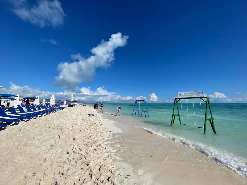 Vacation in Cuba. Cayo Coco Resort: instructions for use. Part 1: Flight, hotels and service
